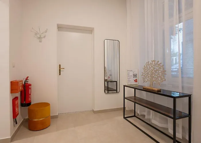 Stylish 1-bedroom With A Terrace Appartement *